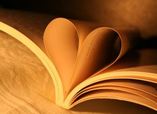 TOP 8 ROMANTIC QUOTES