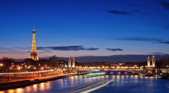 7 THINGS TO DO IN PARIS