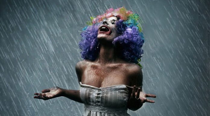 Surreal And Dreamlike Photography By Rosie Hardy