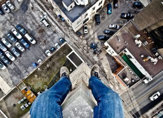 Life On The Edge – Dennis Maitland