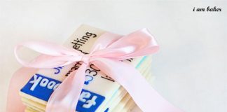 Creative Facebook & Twitter Cookies