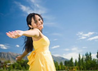 10 Ways Happy People Choose Happiness