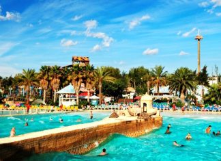 9 WILD WATER RIDES AROUND THE WORLD