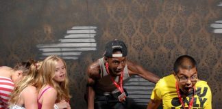 Top 40 Hilariously Terrified People from a Haunted House