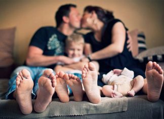 Are You Making This Common Mistake With Your Family When You Work?