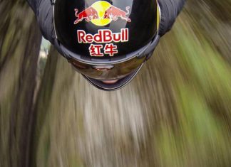 Jeb Corliss on The Flying Dagger a 20 ft Gap at 100 mph Looks Like