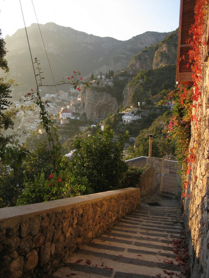 Walking down from Nocelle to Arienzo via the ancient footpath, Amalfi Coast, Italy (by johnny_clash55)