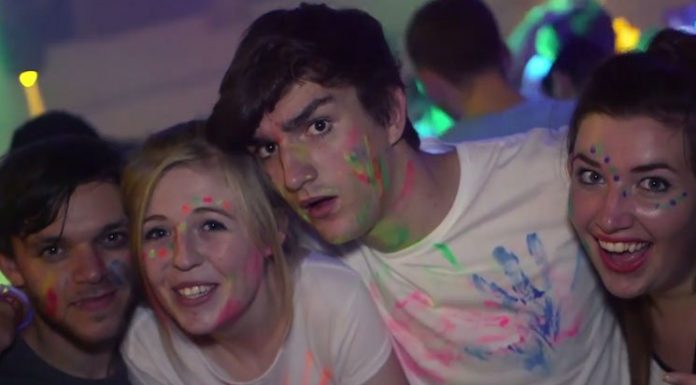 Video of People Posing For Photos Will Leave You Cringing