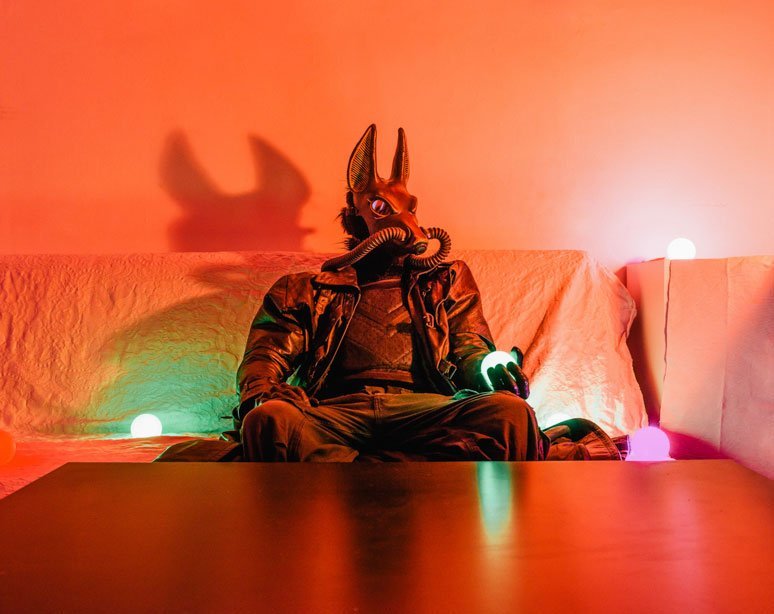 portraits-of-cosplayers-at-home-by-klaus-pichler-7
