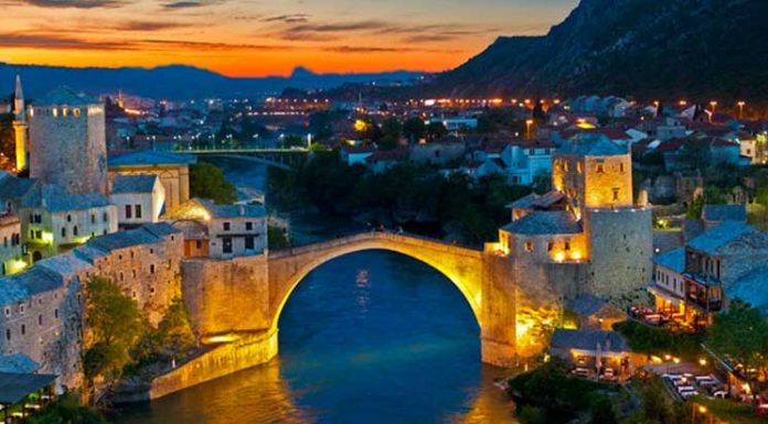 Leap of faith: Jumping off the Old Bridge in Mostar