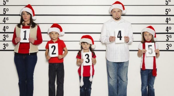 14 Weird Christmas Stock Photos That Make Your Holidays Look Normal