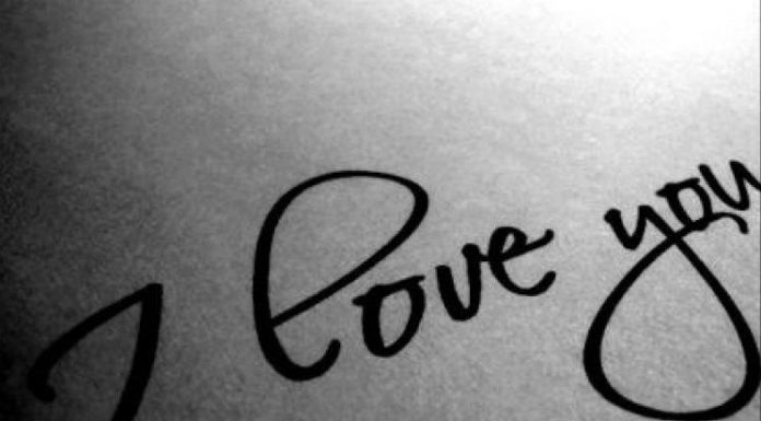 31 Worldly Ways To Say “I Love You”