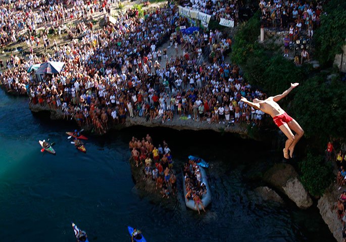 mostar bridge diving4