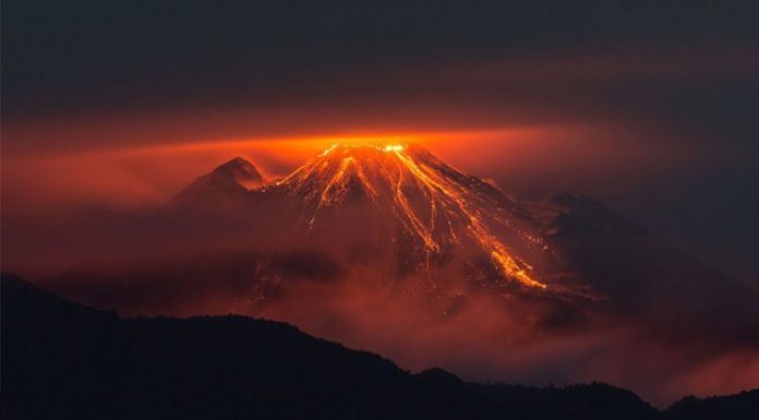 Some of the Most Amazing Active Volcano Photos