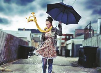 Creatively Surreal Portraits by 21-Year-Old Audrey Simper