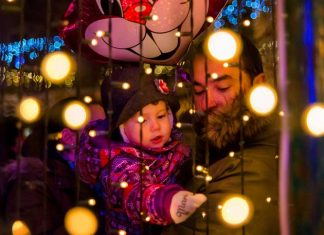 Some of the best Holiday Lights Photos on 500px