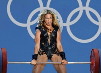 13 Photos That Will Explain 2013 to Your Grandchildren