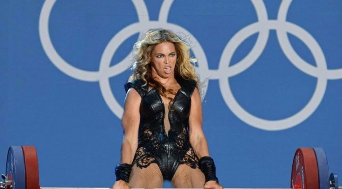 13 Photos That Will Explain 2013 to Your Grandchildren