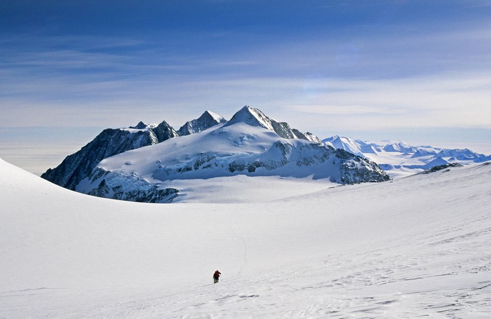 PHOTOGRAPH BY ROBERT BOESCH, CORBIS