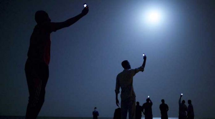 18 Amazing Images That Won The World Press Photo Awards Of 2014