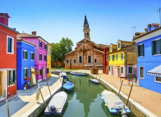 19 Truly Charming Places To See Before You Die