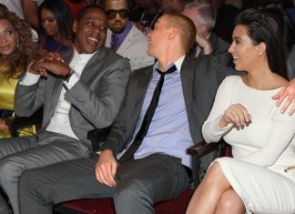 Guy Hilariously Photoshops Himself into Celebrity Photos