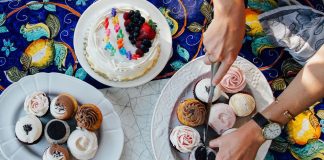 These Incredible Portraits Weren’t Captured With A Camera, But With A Pencil. Food Cake