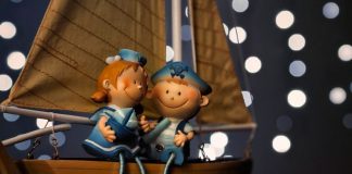 10 SIMPLE TIPS TO LIVING A HAPPY LIFE.