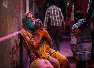 15 Joyful Photos of India’s Vibrant Holi Festival