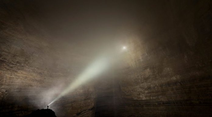 Underworld: The Intrepid Cave Photography of Robbie Shone