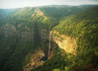 17 Breathtakingly Beautiful Places In India You Must Visit Before You Die