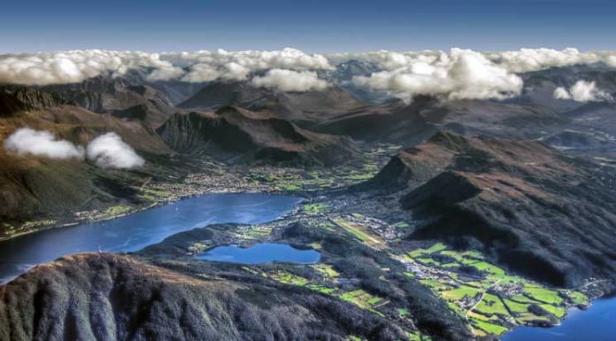 What are the best photos taken from an airplane according Quora?