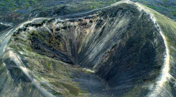 39 Natural Wonders of the world that You Must Visit Before You Die