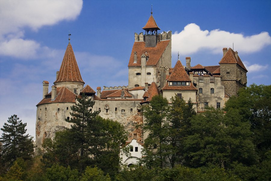 29 Dreamy Castles Around The World That Will Leave You Enchanted