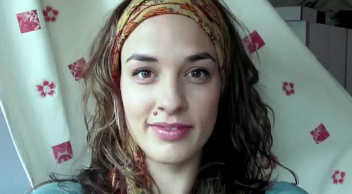 Photographer Uses ‘Photo a Day’ Concept to Draw Attention to Domestic Violence