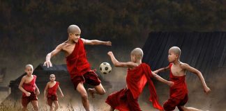 30 Magical Photos Of Children Playing Around The World