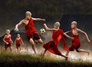 30 Magical Photos Of Children Playing Around The World