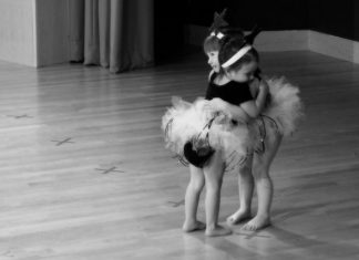 The Power of Love – These Incredible Photos Prove That True Love Does Exist