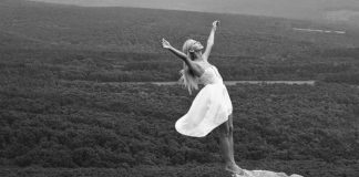 20 Soul stirring and Absolutely Touching Images From 2014 that will make you CRY