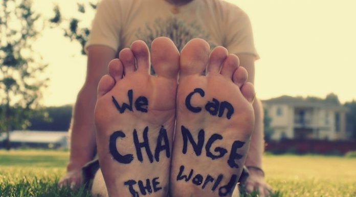 25 Tiny Yet Remarkable Ways To Add More Love Into The World