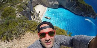 Totally Crazy or Totally Awesome? Some of the Most Craziest Selfies Around the Globe