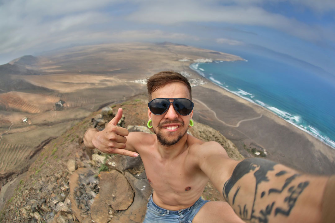 Some of the Most Extreme Selfies Around the Globe