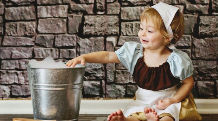 Adorable Toddlers Dress Up as Fairy-Tale Characters, Make Your Ovaries Explode