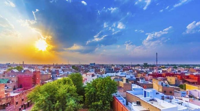 28 Reasons Why You Should Never Ever Visit India