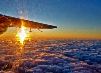 20+ Reasons Why You Should ALWAYS Ask for the Window Seat