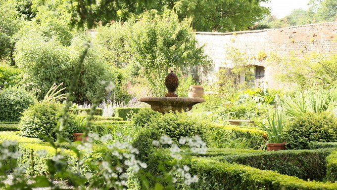 Some of the Most Beautiful Summer Gardens in Britain