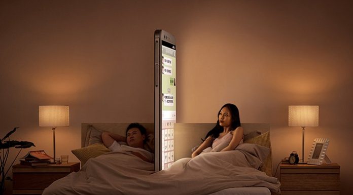 The More You Connect, The Less You Connect