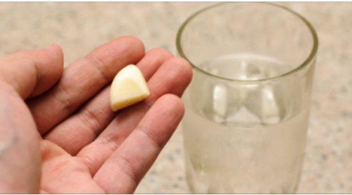 Why You Should Eat Garlic On An Empty Stomach