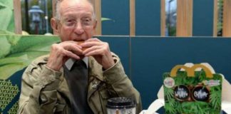 Harry Became A Regular At McDonald’s After His Wife Died. When He Turns 93, Here’s What Happens.