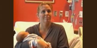 Mom And Newborn Dies Only Minutes Apart. Then A Miracle Shocks Everyone In The Delivery Room.
